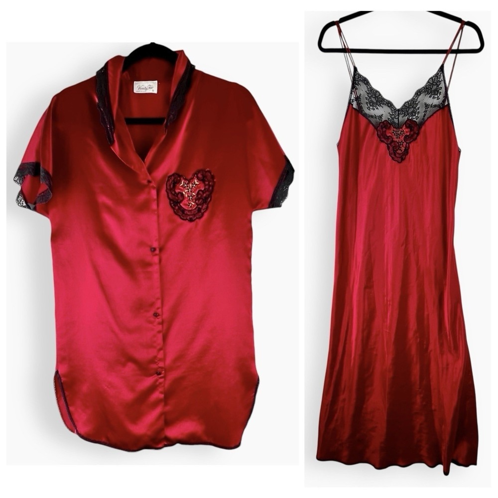 Vintage Vanity Fair Satin Nightgown Night Shirt Small Red Long Black‎ Lace Gold